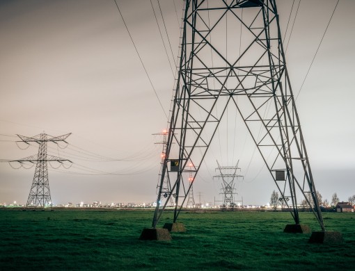 energie elektriciteit hoogspanningsmast netwerk - Stocksnap.io.jpg